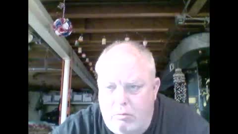 Snapshot of efriff chatting on 1, 6, 2026 efriff online show from 1, 6, 2026