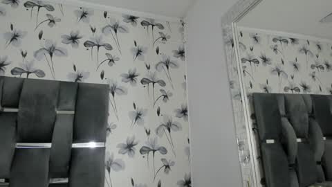 Snapshot of ehotloveaxxx chatting on 24, 12, 2024 Valery online show from 24, 12, 2024