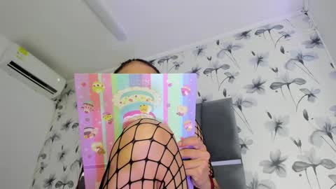 Snapshot of ehotloveaxxx chatting on 27, 12, 2024 Valery online show from 27, 12, 2024