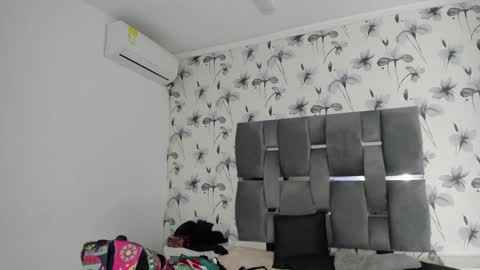 Snapshot of ehotloveaxxx chatting on 18, 1, 2025 Valery online show from 18, 1, 2025