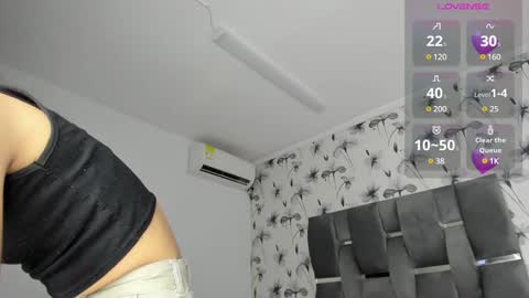 Snapshot of ehotloveaxxx chatting on 31, 1, 2025 Valery online show from 31, 1, 2025