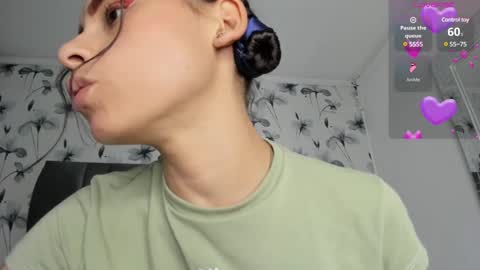 Snapshot of ehotloveaxxx chatting on 10, 2, 2025 Valery online show from 10, 2, 2025