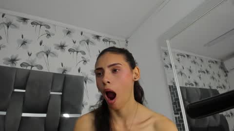 Snapshot of ehotloveaxxx chatting on 21, 2, 2025 Valery online show from 21, 2, 2025