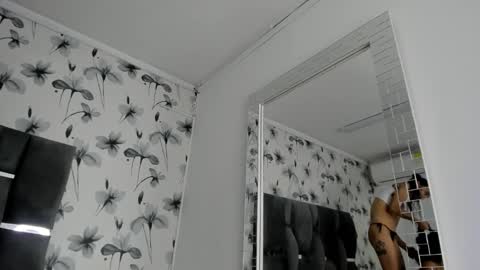 Snapshot of ehotloveaxxx chatting on 26, 2, 2025 Valery online show from 26, 2, 2025