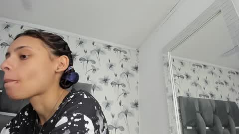 Snapshot of ehotloveaxxx chatting on 27, 2, 2025 Valery online show from 27, 2, 2025