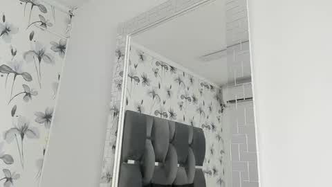 Snapshot of ehotloveaxxx chatting on 7, 3, 2025 Valery online show from 7, 3, 2025