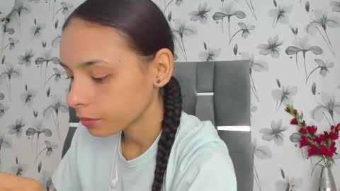 Snapshot of ehotloveaxxx chatting on 19, 9, 2025 Valery online show from 19, 9, 2025