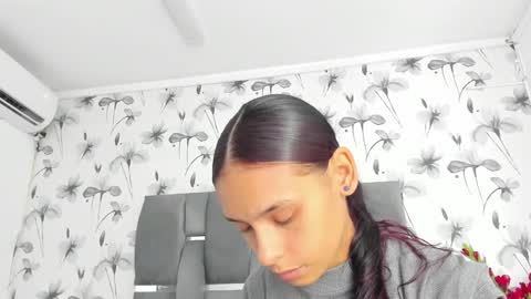 Snapshot of ehotloveaxxx chatting on 21, 9, 2025 Valery online show from 21, 9, 2025