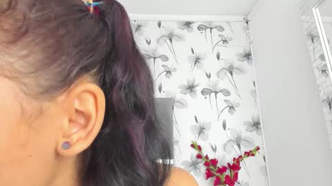 Snapshot of ehotloveaxxx chatting on 3, 10, 2025 Valery online show from 3, 10, 2025