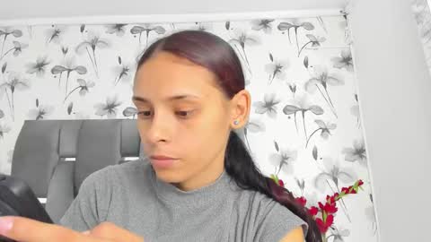 Snapshot of ehotloveaxxx chatting on 4, 10, 2025 Valery online show from 4, 10, 2025