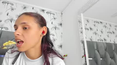 Snapshot of ehotloveaxxx chatting on 9, 10, 2025 Valery online show from 9, 10, 2025