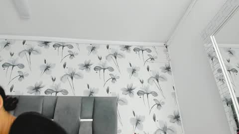 Snapshot of ehotloveaxxx chatting on 11, 10, 2025 Valery online show from 11, 10, 2025