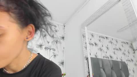 Snapshot of ehotloveaxxx chatting on 23, 10, 2025 Valery online show from 23, 10, 2025