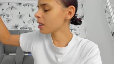 Snapshot of ehotloveaxxx chatting on 7, 11, 2025 Valery online show from 7, 11, 2025