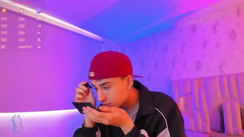 Snapshot of eidan_tay chatting on 12, 5, 2026 eidan_tay online show from 12, 5, 2026
