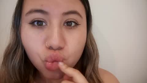 Snapshot of eimy_collin chatting on 9, 7, 2026 EIMY MODEL INDEPENDENT online show from 9, 7, 2026