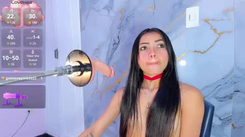 Snapshot of eimy_mason chatting on 6, 11, 2025 Eimy online show from 6, 11, 2025