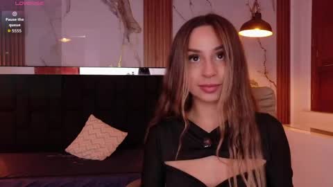 Eimy rose online show from 19, 5, 2026