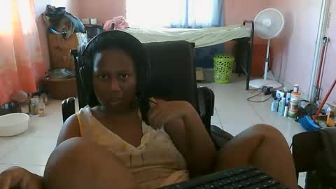 Eirondra Valeen online show from 16, 10, 2025