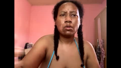 Eirondra Valeen online show from 11, 2, 2026