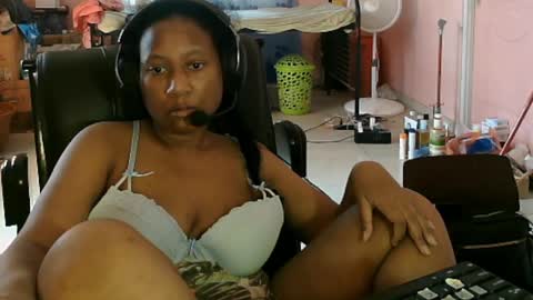 Eirondra Valeen online show from 7, 4, 2026