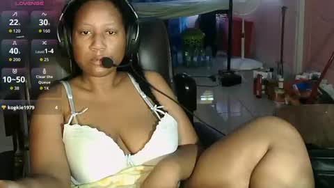 Snapshot of eirondra_valeen chatting on 28, 6, 2026 Eirondra Valeen online show from 28, 6, 2026