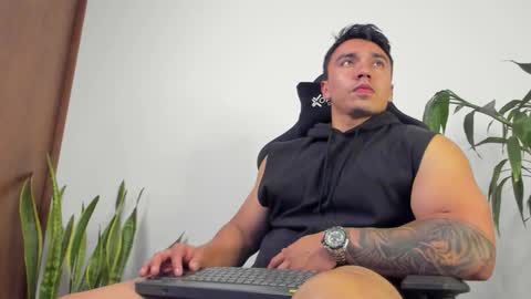 EITHAN CONOR online show from 24, 9, 2025