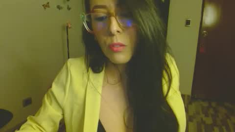 Snapshot of ela_3611 chatting on 2, 12, 2025 ela_3611 online show from 2, 12, 2025