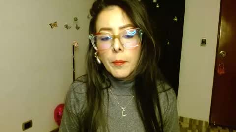 Snapshot of ela_3611 chatting on 4, 12, 2025 ela_3611 online show from 4, 12, 2025