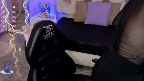 Snapshot of ela_tay1 chatting on 4, 4, 2026 ela_tay1 online show from 4, 4, 2026