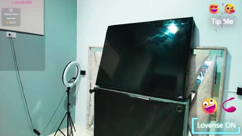 elaine87_ online show from 2, 11, 2025