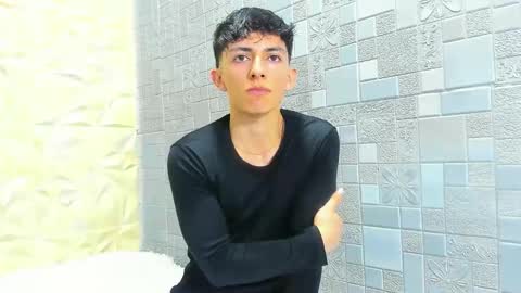 Elan Giralon online show from 11, 11, 2025