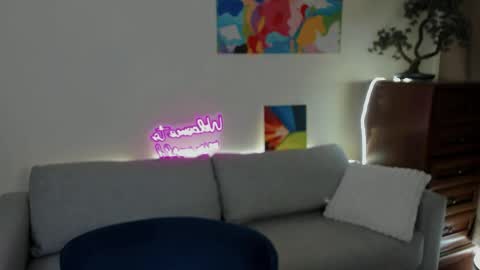 Snapshot of elani_lune chatting on 28, 4, 2026 Elani online show from 28, 4, 2026