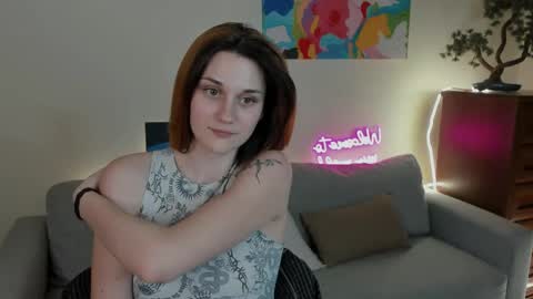 Snapshot of elani_lune chatting on 7, 5, 2026 Elani online show from 7, 5, 2026