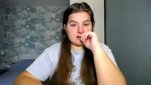 Snapshot of elanis_blair chatting on 16, 10, 2025 Elanis online show from 16, 10, 2025