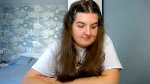 Snapshot of elanis_blair chatting on 23, 7, 2026 Elanis online show from 23, 7, 2026