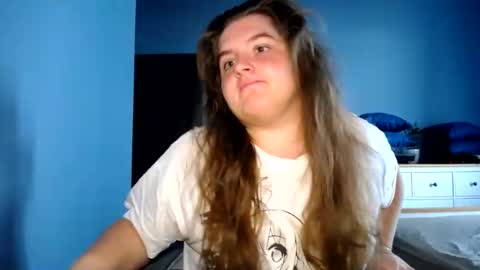 Snapshot of elanis_blair chatting on 24, 7, 2026 Elanis online show from 24, 7, 2026