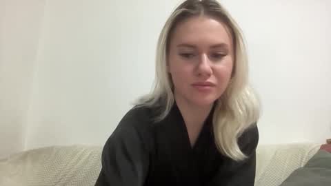 elaraluxxxe online show from 14, 11, 2025