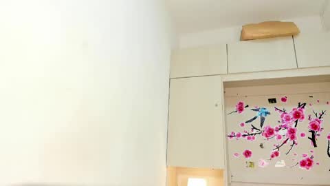 Snapshot of elarey_ chatting on 29, 4, 2026 elarey_ online show from 29, 4, 2026