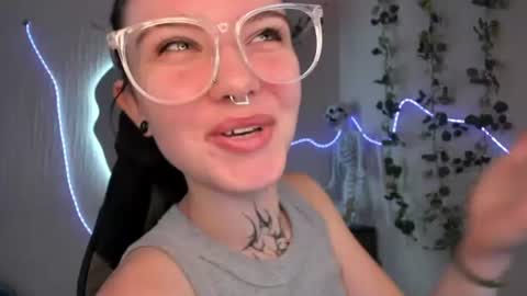 elastikiss online show from 13, 7, 2026