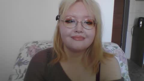 elayne_sweet online show from 15, 3, 2026