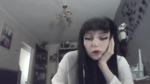 Lia online show from 9, 5, 2026