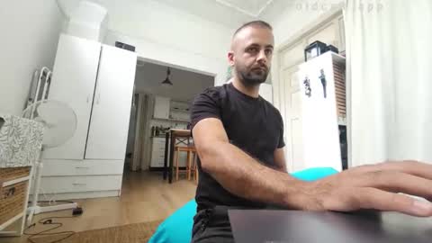 daniel18cmx online show from 9, 10, 2025