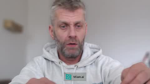 Snapshot of elculiador2207 chatting on 25, 10, 2025 Timm online show from 25, 10, 2025