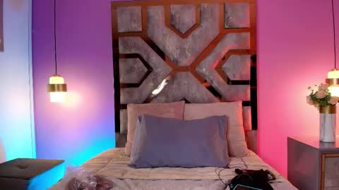 Snapshot of electra_gosselin chatting on 18, 10, 2025 electra_gosselin online show from 18, 10, 2025