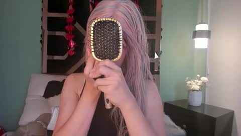 electra_gosselin online show from 19, 2, 2026