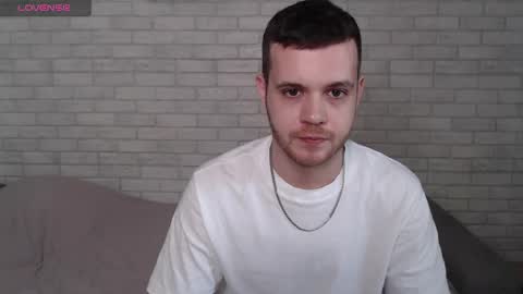 Snapshot of electric_smile chatting on 18, 5, 2026 Alex online show from 18, 5, 2026