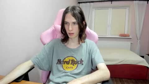 Snapshot of eleganc3 chatting on 10, 9, 2025 eleganc3 online show from 10, 9, 2025