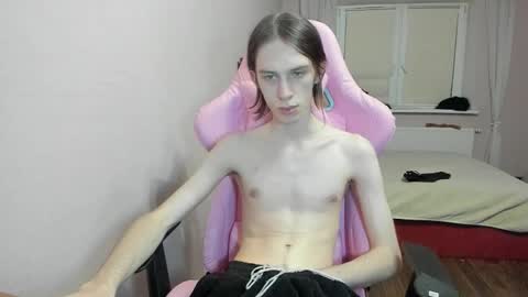 Snapshot of eleganc3 chatting on 14, 11, 2025 eleganc3 online show from 14, 11, 2025