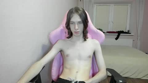 Snapshot of eleganc3 chatting on 19, 11, 2025 eleganc3 online show from 19, 11, 2025